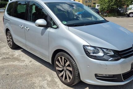 VW Sharan 196.700 km 14.950 € Augsburg 86156