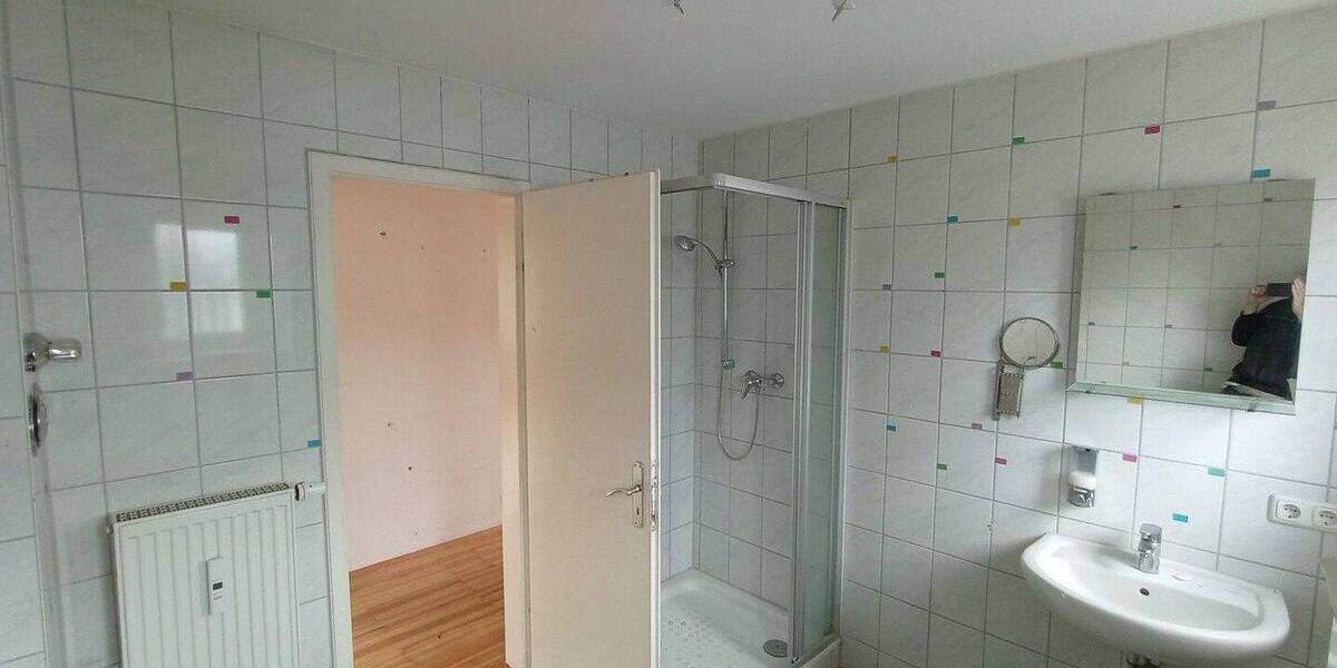 Mehrfamilienhaus, Wohnhaus Neusäß - 8 Zimmer, 200 m&sup2;, 720.000&euro; | Angebot:26865308