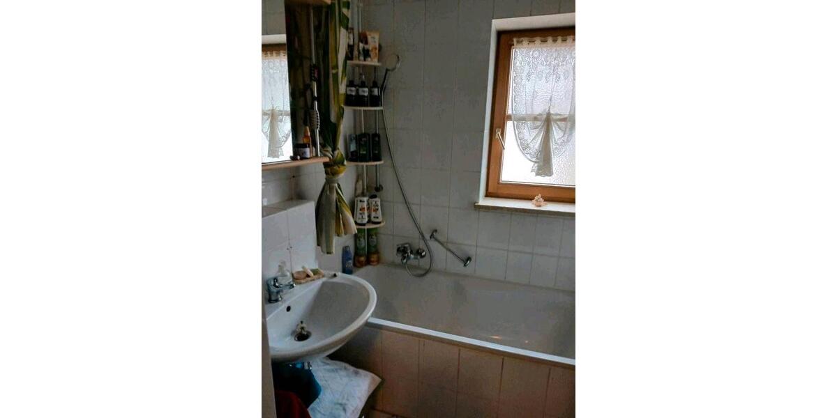 Etagenwohnung Dasing - 3 Zimmer, 72 m&sup2;, 265.000&euro; | Angebot:25993320