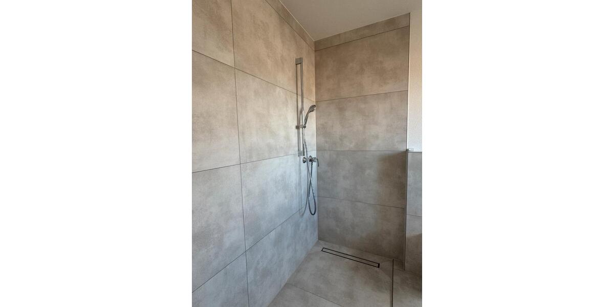 Prov.frei Neubau DHH mit Keller Garage Stellplatz 5 zimmer