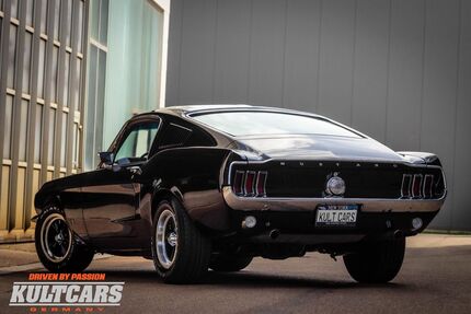 Ford Mustang 2.250 km 129.000 € Augsburg 86167