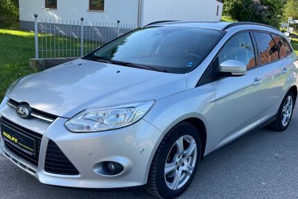 Ford Focus 99.526 km 5.999 € Winterbach bei Günzburg 89368