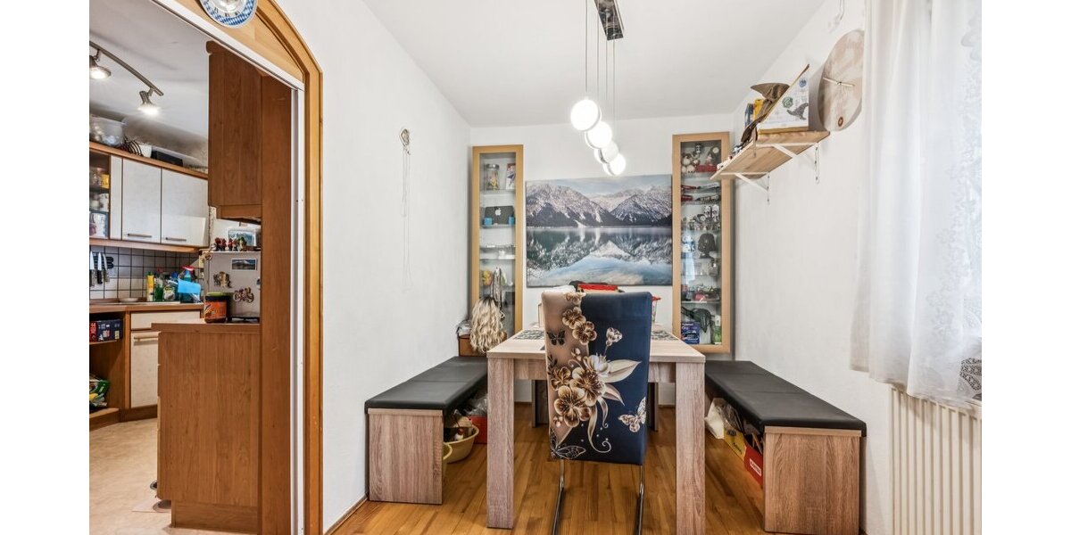 Charmantes Einfamilienhaus mit Potenzial: renovierungsbedürftig, aber sofort bewohnbar in Friedberg - Einfamilienhaus Friedberg | Angebot:25392907