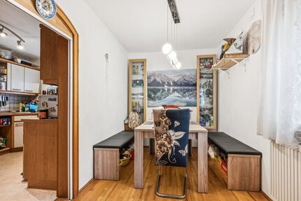 Charmantes Einfamilienhaus mit Potenzial: renovierungsbedürftig, aber sofort bewohnbar in Friedberg - Haus Friedberg | Angebot:25392907