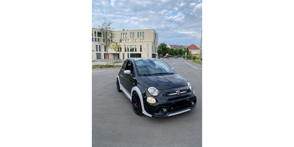 Abarth 695 55.000 km 21.900 € Neusäß 86356