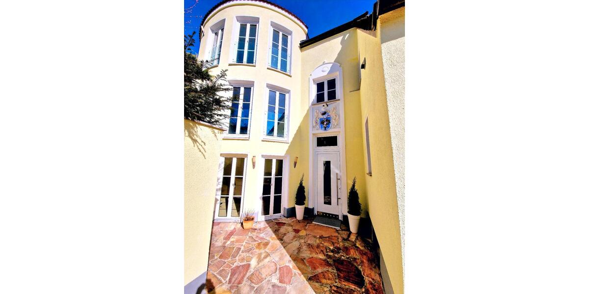 Villa Friedberg - 9 Zimmer, 350 m&sup2;, 1.795.000&euro; | Angebot:26759967