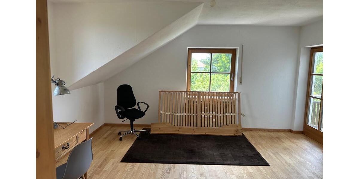 Etagenwohnung Großaitingen - 3 Zimmer, 100 m&sup2;, 1.300&euro; | Angebot:26705038