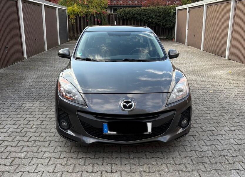 Mazda 3 211.200 km 4.990 € München 81739