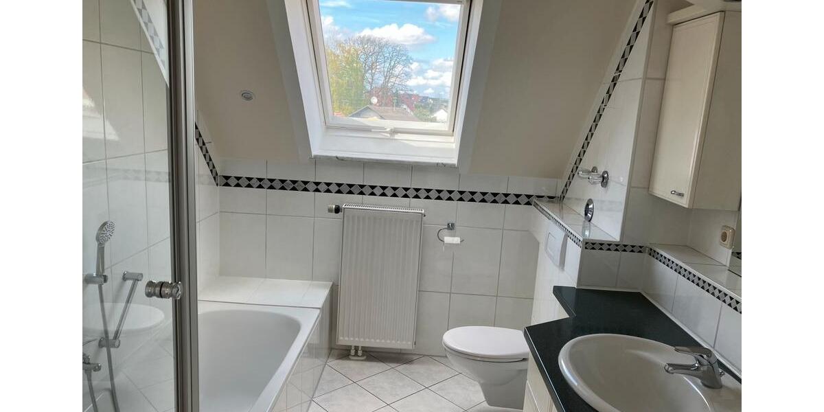 Dachgeschoßwohnung Dasing - 3 Zimmer, 99 m&sup2;, 365.000&euro; | Angebot:26872104