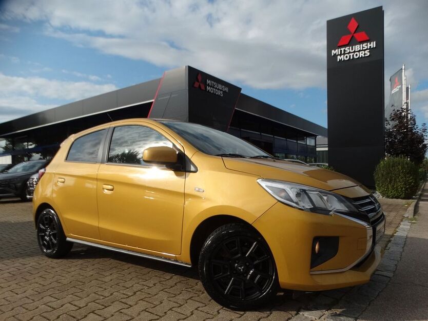 Mitsubishi Space Star 32.298 km 11.590 € Königsbrunn 86343