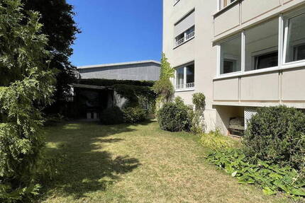 Herausragende 3 ZKB in Oberhausen mit Garage, Keller und Loggia