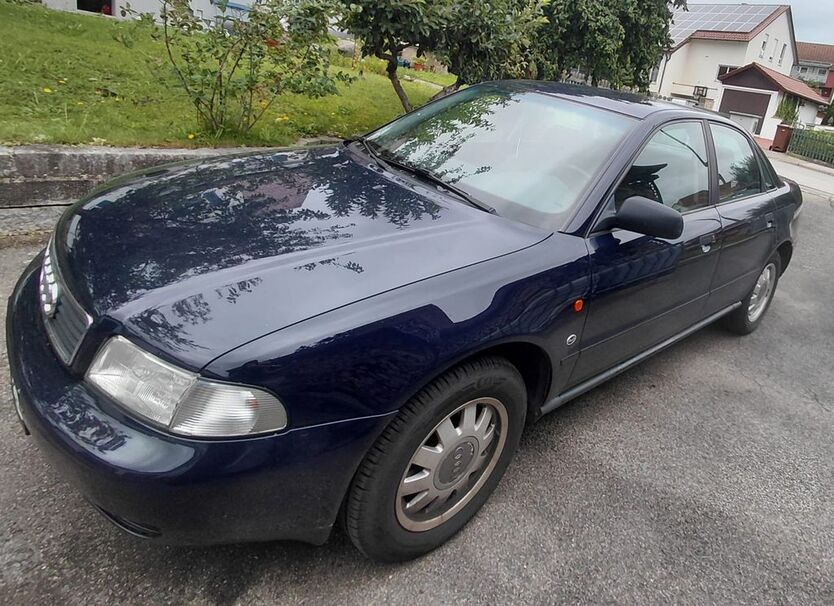 Audi A4 130.000 km 2.600 € Neusäß 86356
