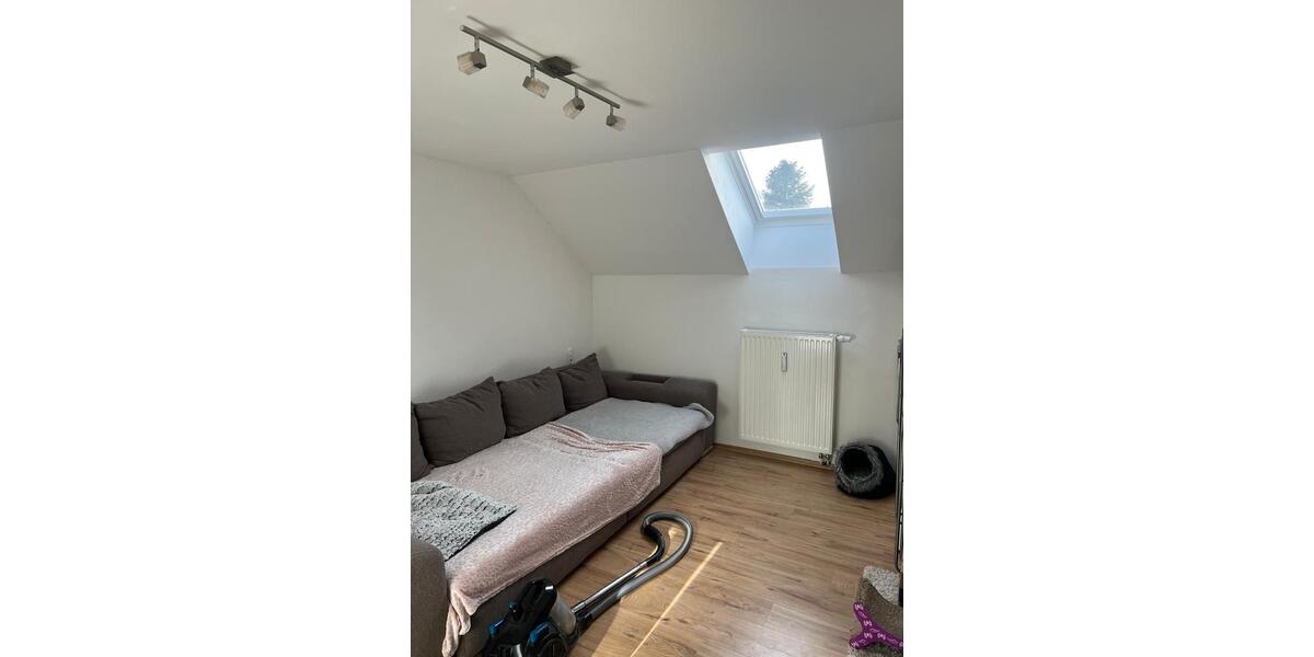 Dachgeschoßwohnung Dinkelscherben - 3 Zimmer, 83 m&sup2;, 850&euro; | Angebot:25842095