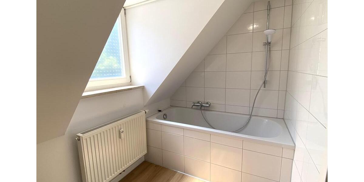 Dachgeschoßwohnung Fischach - 2 Zimmer, 80 m&sup2;, 840&euro; | Angebot:26689978