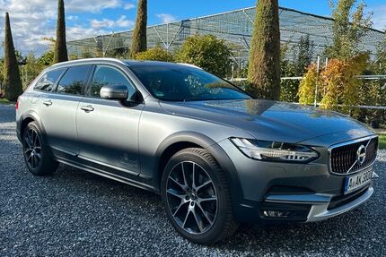 Volvo V90 Cross Country 76.500 km 32.500 € Bobingen 86399