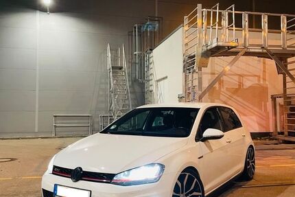 VW Golf 201.500 km 13.400 &euro; Augsburg 86159