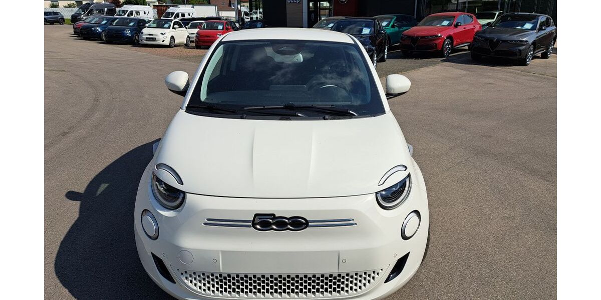 Fiat 500e 10 km 25.280 € Diedorf / Augsburg 86420