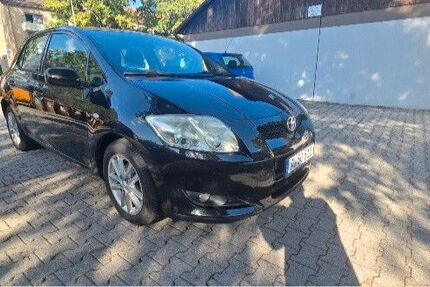 Toyota Auris 142.000 km 3.500 &euro; Augsburg 86156