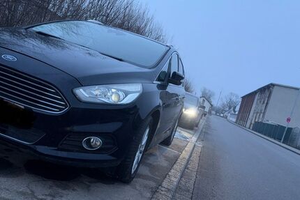 Ford S-Max 70.000 km 15.500 &euro; Langweid 86463