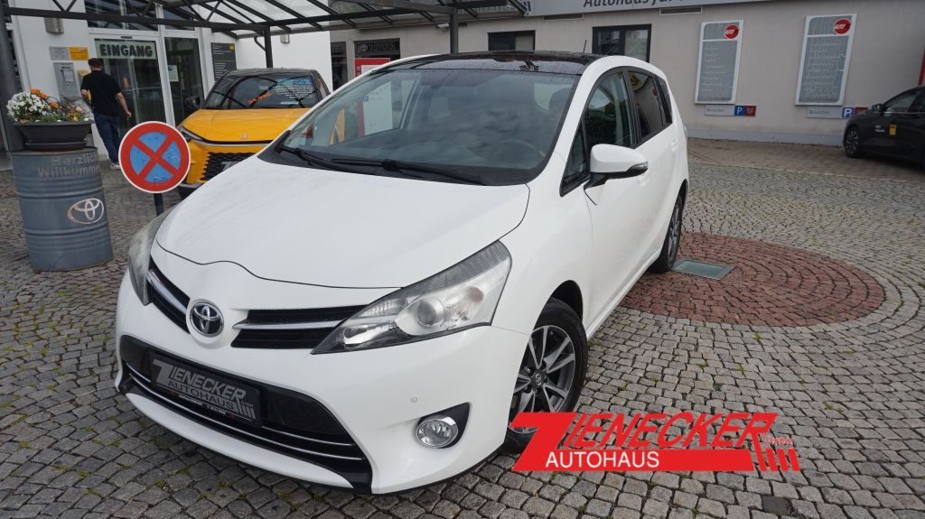 Toyota Verso 165.822 km 11.990 &euro; Lagerlechfeld 86836