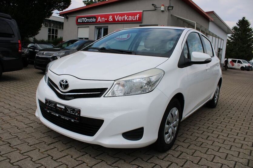 Yaris
