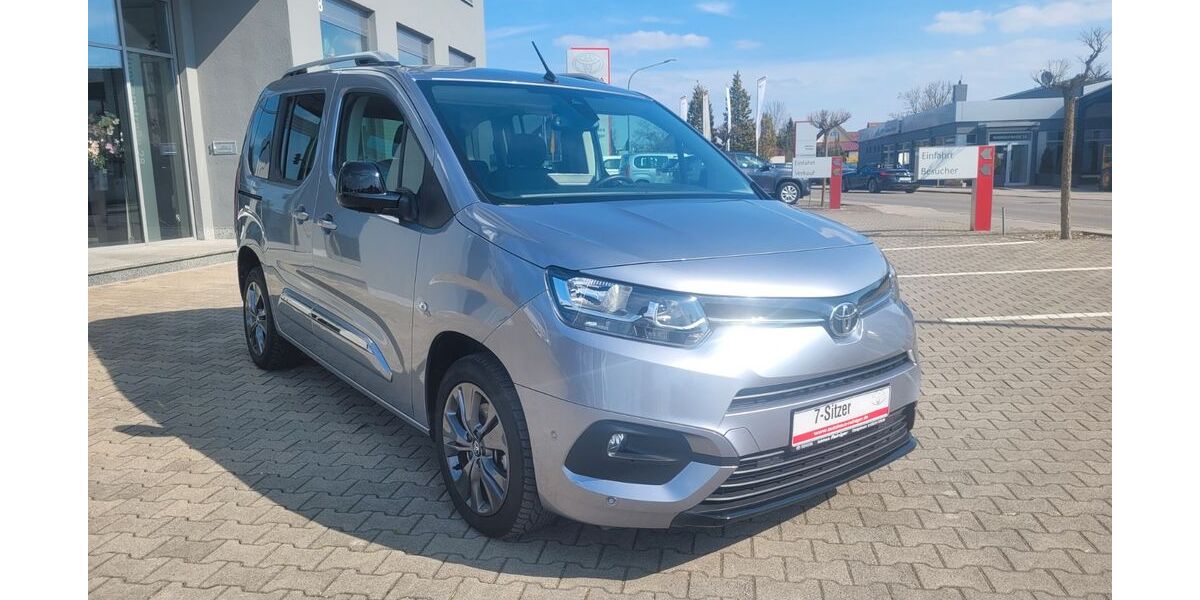 Toyota Proace City 28.760 km 24.500 &euro; Königsbrunn / Augsburg 86343