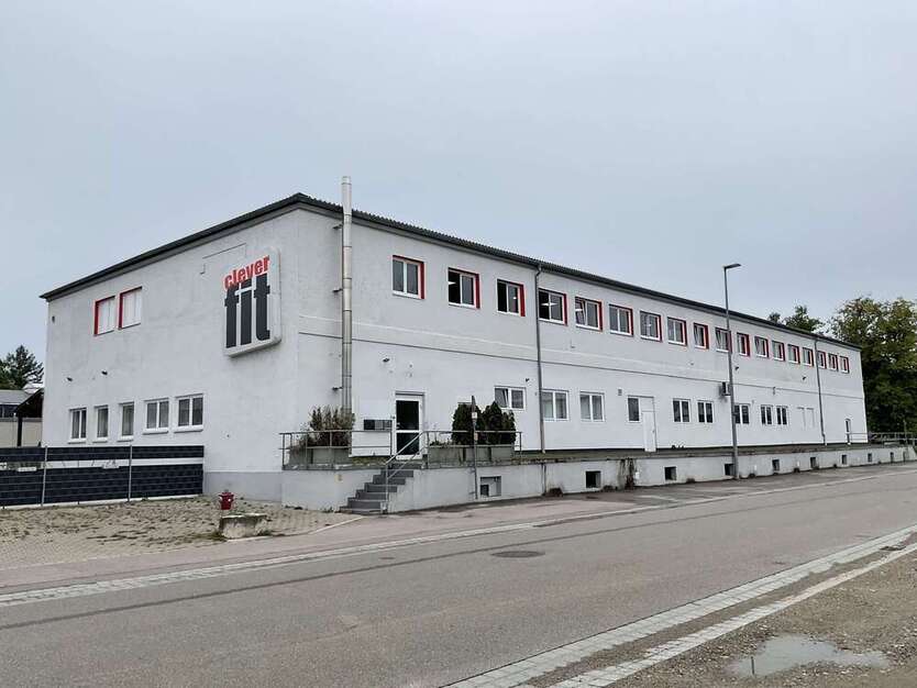 Büro in Langweid am Lech 2.190.000 € 3840 m²