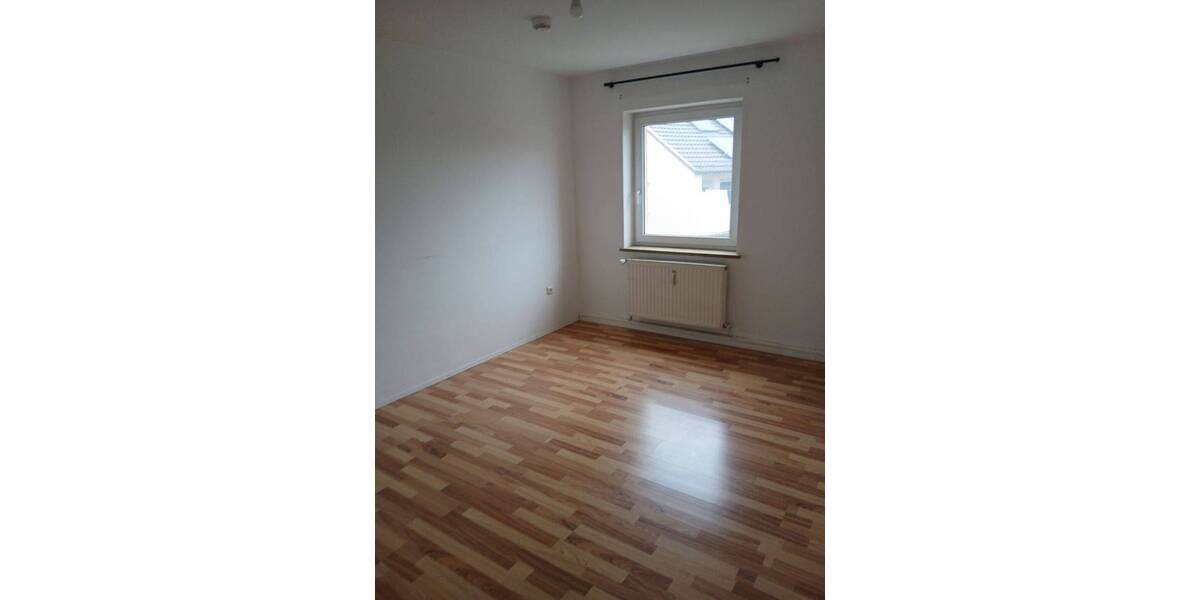 Etagenwohnung Neusäß - 3 Zimmer, 69 m&sup2;, 864&euro; | Angebot:26453441