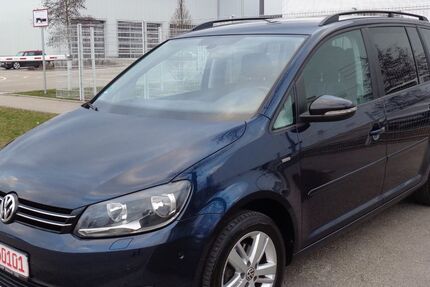VW Touran 233.000 km 5.999 &euro; Augsburg 86167