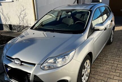 Ford Focus 75.500 km 5.790 &euro; Augsburg 86165