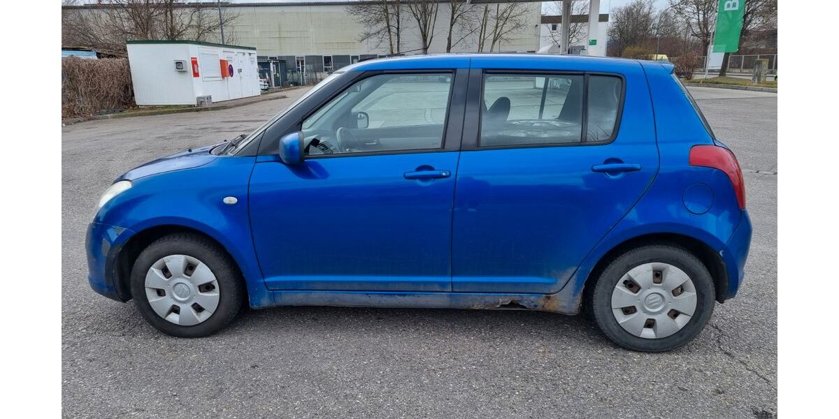 Suzuki Swift 257.000 km 990 &euro; Augsburg 86167
