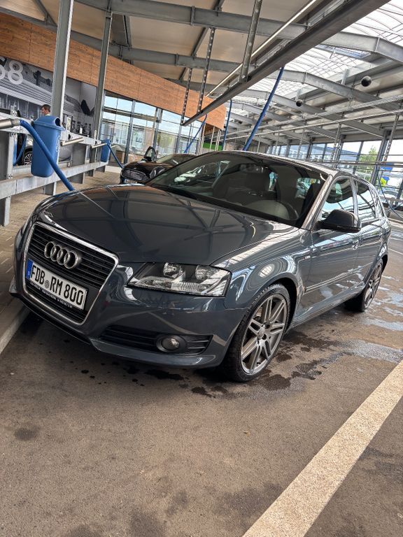 Audi A3 171.100 km 4.999 € Friedberg 86316