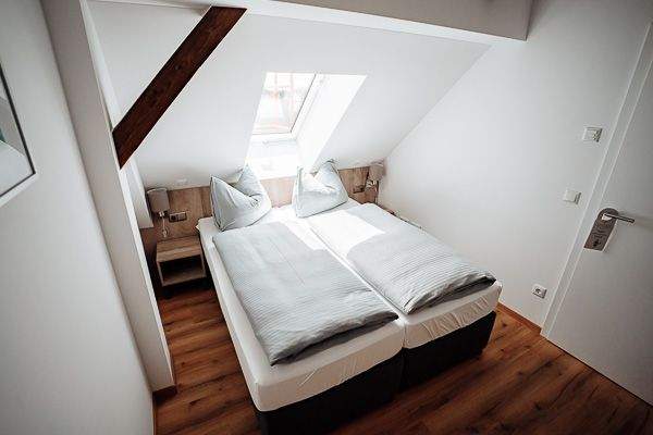 Etagenwohnung Augsburg Oberhausen - 2 Zimmer, 45 m&sup2;, 900&euro; | Angebot:25741046