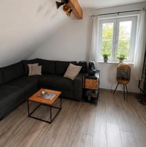 Dachgeschoßwohnung Altomünster - 2 Zimmer, 64 m&sup2;, 900&euro; | Angebot:26638638