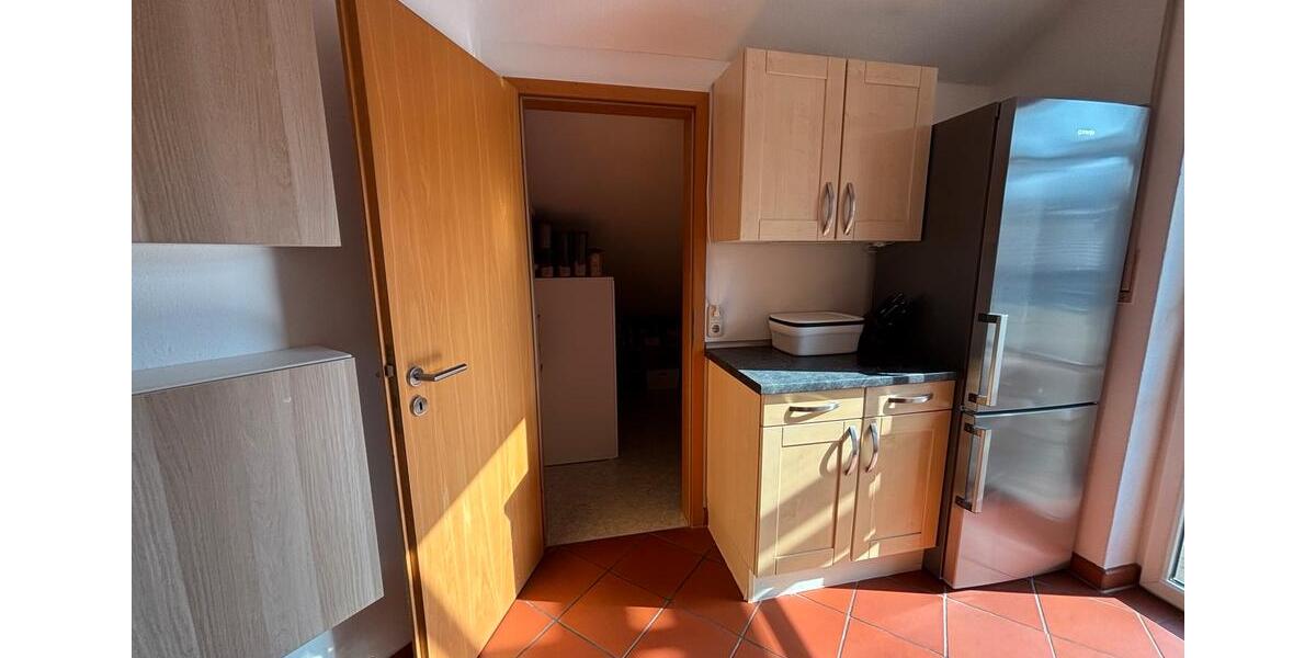 Dachgeschoßwohnung Diedorf - 3 Zimmer, 69 m&sup2;, 330.000&euro; | Angebot:25406774