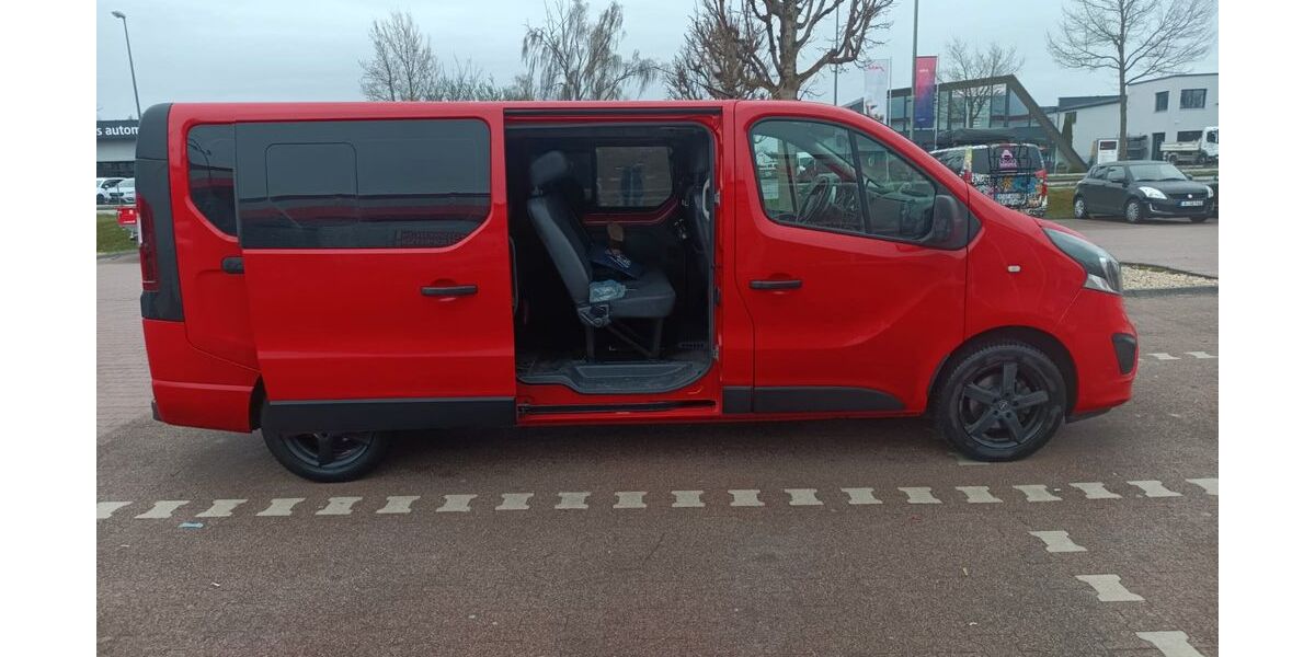 Opel Vivaro 165.000 km 15.900 &euro; Friedberg 86316