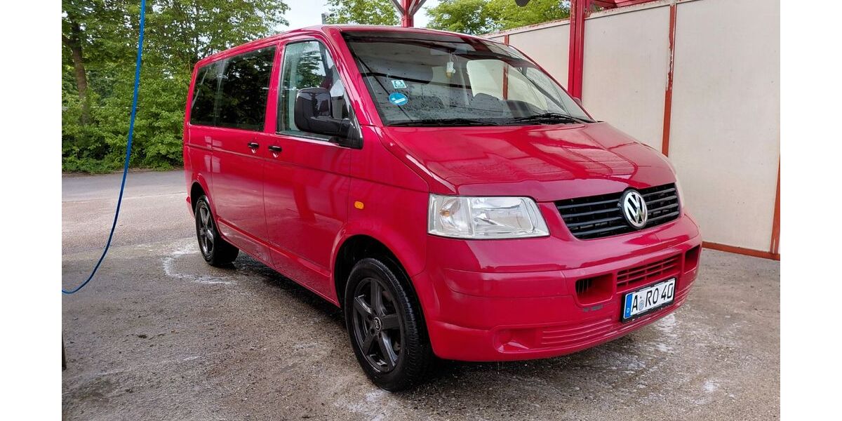 VW T5 Transporter 242.000 km 6.500 &euro; Biberbach 86485