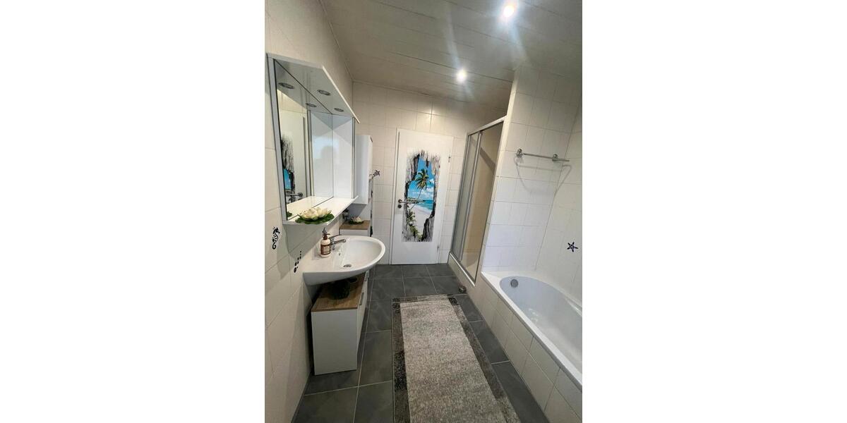 Mehrfamilienhaus, Wohnhaus Dasing - 11 Zimmer, 325 m&sup2;, 1.350.000&euro; | Angebot:25840275