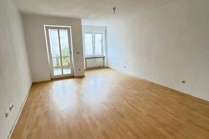 Wohnung Aichach - 3 Zimmer, 75 m&sup2;, 813&euro; | Angebot:25400333