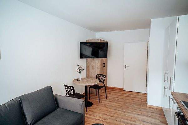 Etagenwohnung Augsburg Oberhausen - 2 Zimmer, 45 m&sup2;, 900&euro; | Angebot:25741046