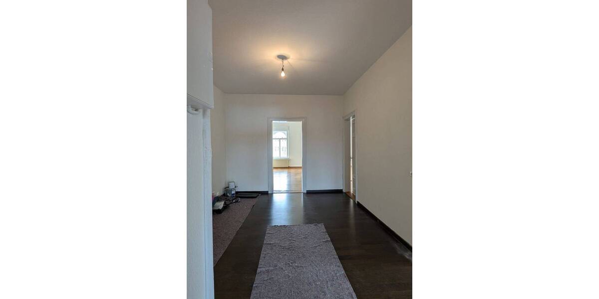 Eleganter Altbau-traum in zentraler Lage 4 zimmer