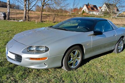 Chevrolet Camaro 97.246 km 8.900 &euro; Gessertshausen 86459