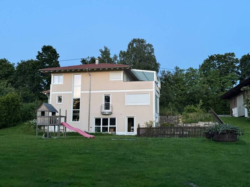 KNIPFER´S ImmobilieNSCHÄTZE - Modernes EFH mit Scheune und großem Grundstück in Biberbach zur Miete