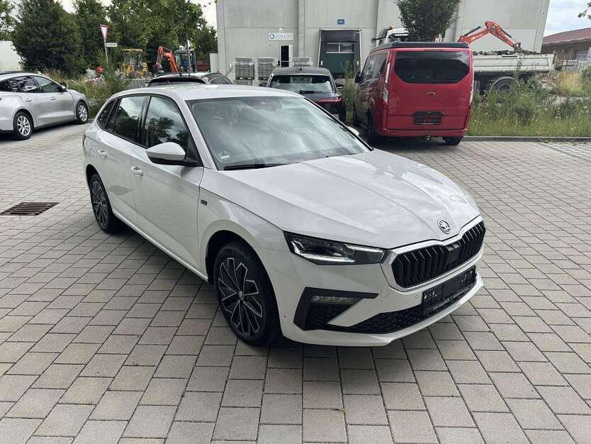 Skoda Scala 2.700 km 17.450 € Egenhofen/Unterschweinbach 82281