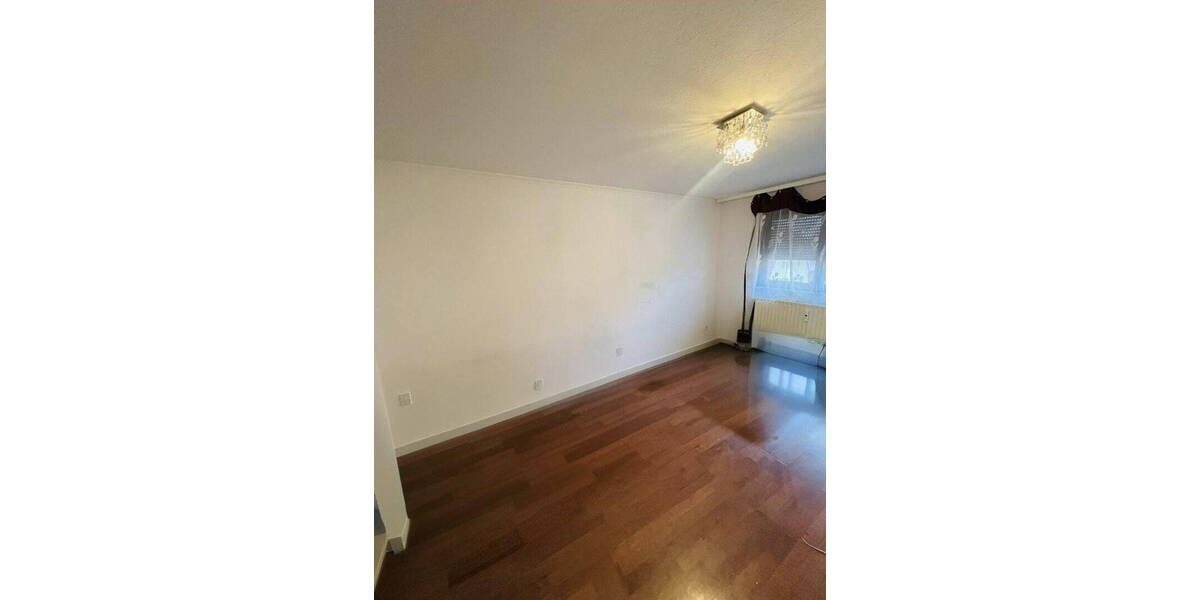 Etagenwohnung Augsburg Pfersee - 4 Zimmer, 75 m&sup2;, 256.700&euro; | Angebot:26155478