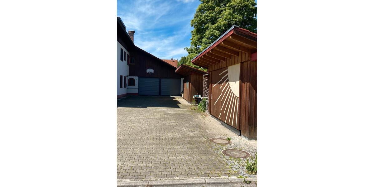Terrassenwohnung Augsburg Hochzoll - 10 Zimmer, 345 m&sup2;, 2.850&euro; | Angebot:26617106