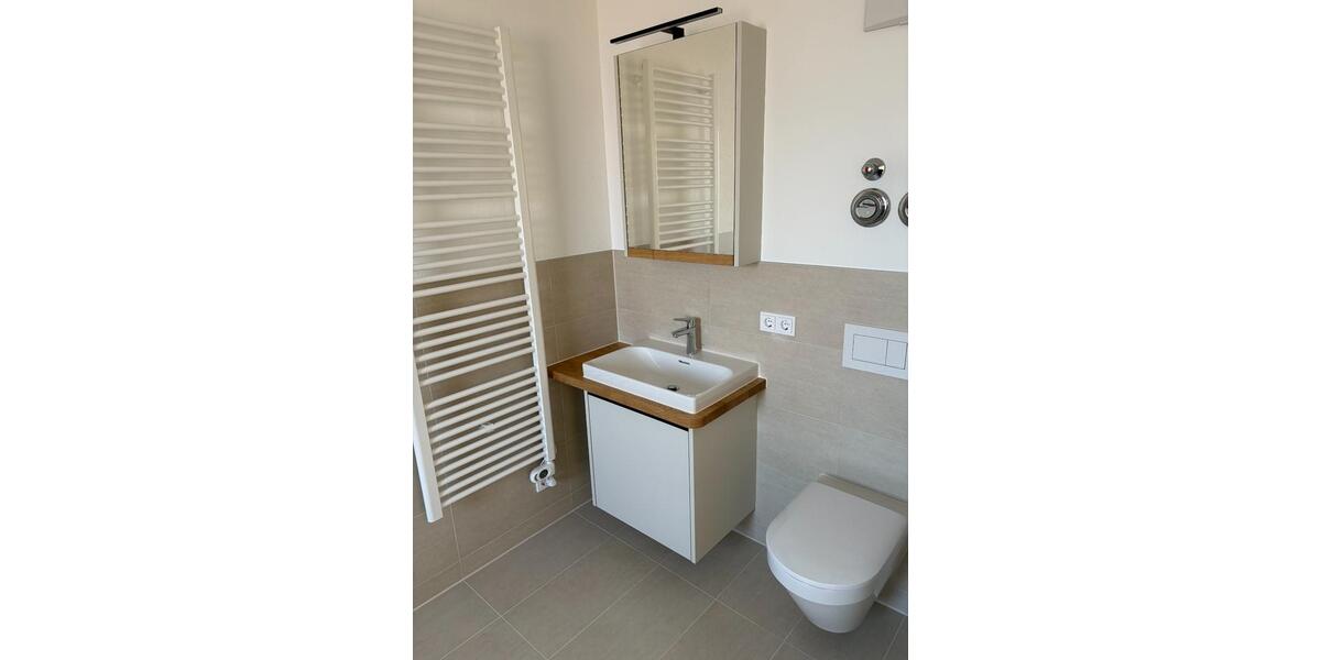 Dachgeschoßwohnung Dinkelscherben - 2 Zimmer, 66 m&sup2;, 1.000&euro; | Angebot:24390788