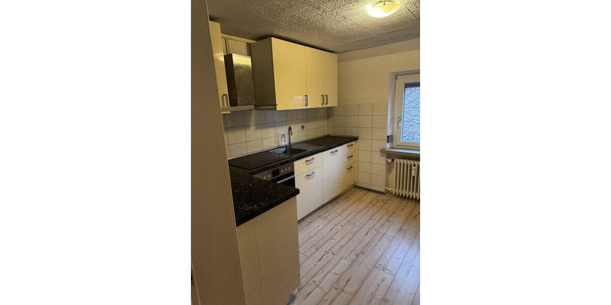 Etagenwohnung Augsburg Oberhausen - 4 Zimmer, 75 m&sup2;, 244.000&euro; | Angebot:26155809