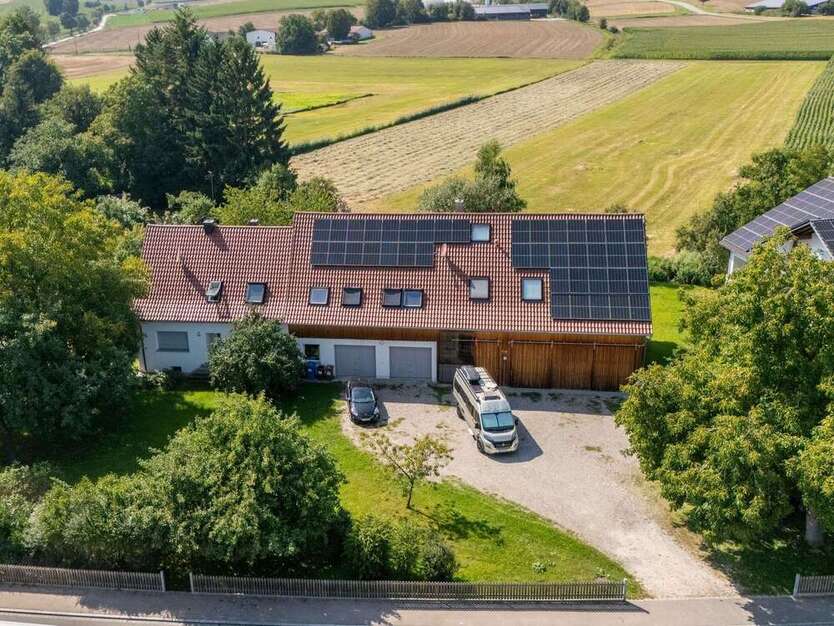 Haus zum Kaufen in Laugna 1.099.000 € 310 m² 10 zimmer