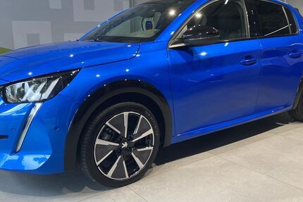 Peugeot 208 40.698 km 16.400 € Augsburg 86179